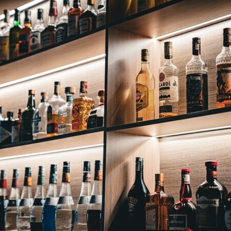 Cómo seleccionar el bar ideal para tus eventos